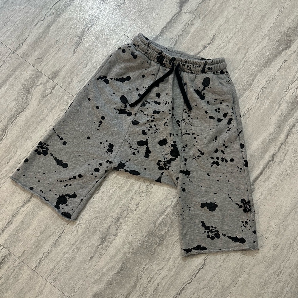Nununu Splatter baggy Shorts